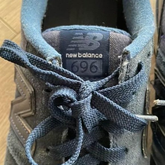 New Balance 696 Women Size 10 Blue Suede Athletic Running Shoes Sneaker WL696FSC - Picture 1 of 5